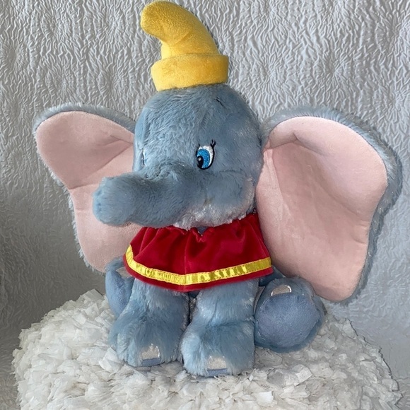 Disney Store 15" Dumbo Plush - Picture 2 of 8